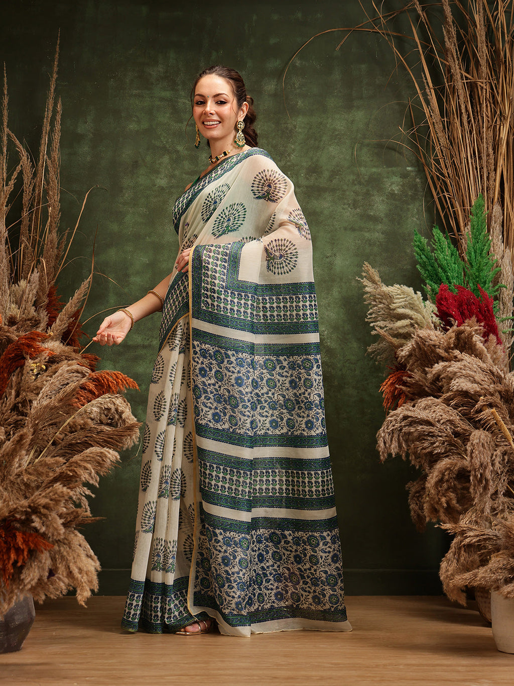 Off-white Chanderi cotton blend saree with artistic abstract print