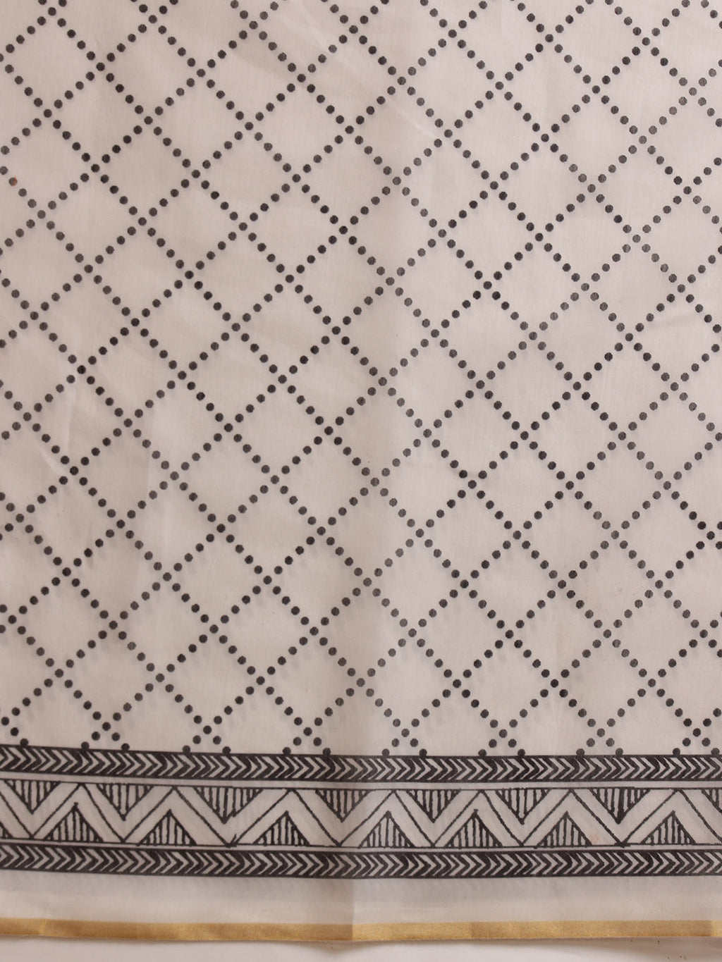 White Chanderi Cotton Blend Saree with Floral Digital Print