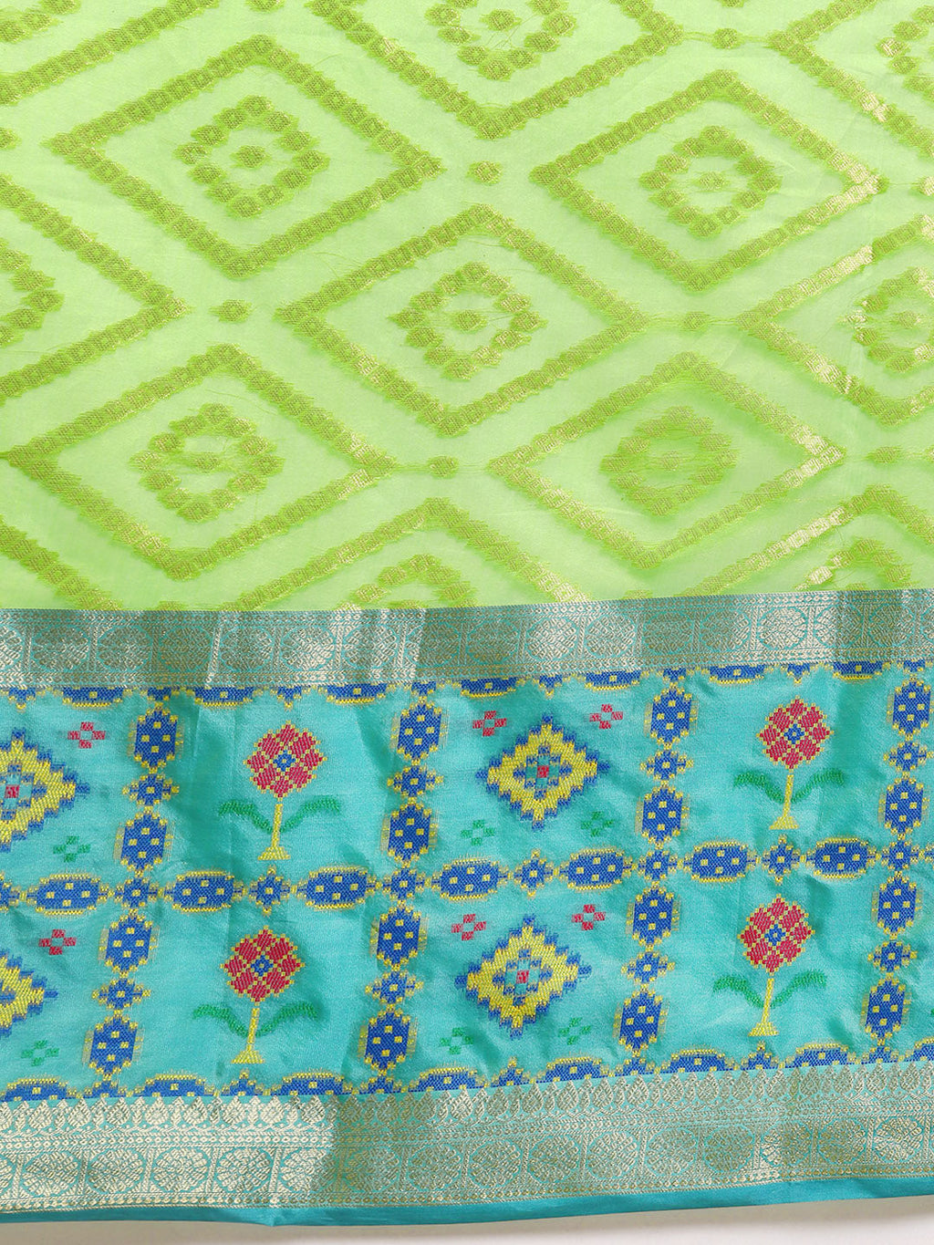 Green Silk Blend Geometric Woven Zari Design Saree