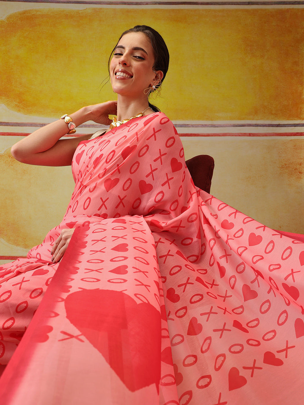 Pink Bollywood Mul Cotton Abstract Digital Printed Saree