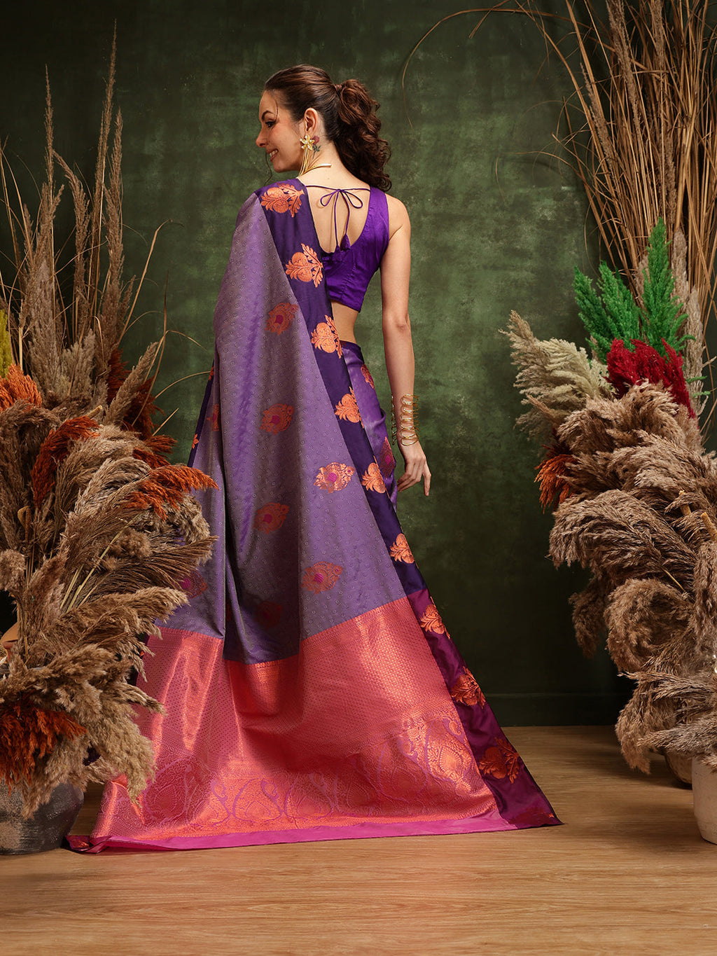 Lavender Banarasi Silk Saree with Elegant Floral Woven Design