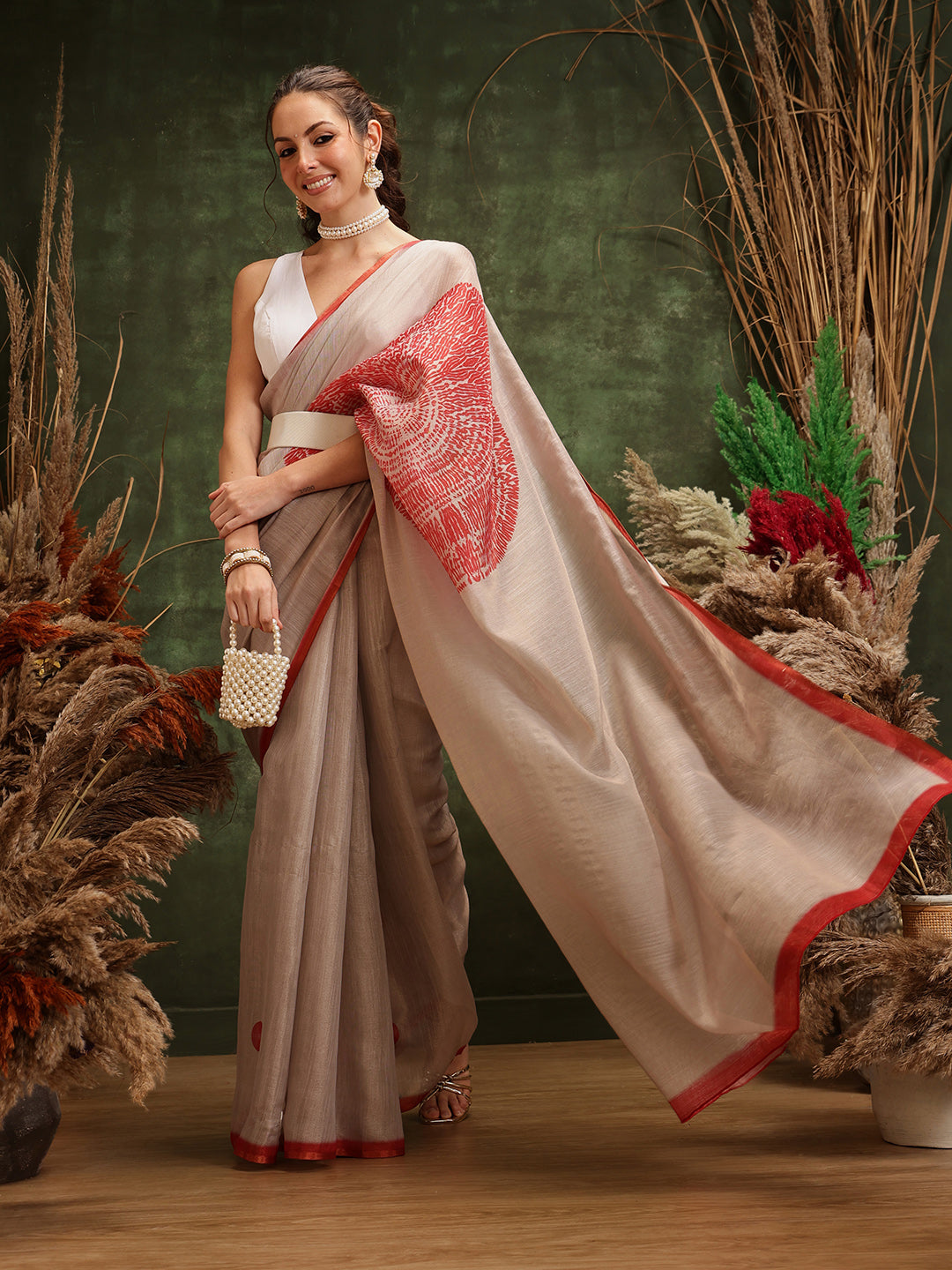 Cream solid color cotton tissue saree with digital print details