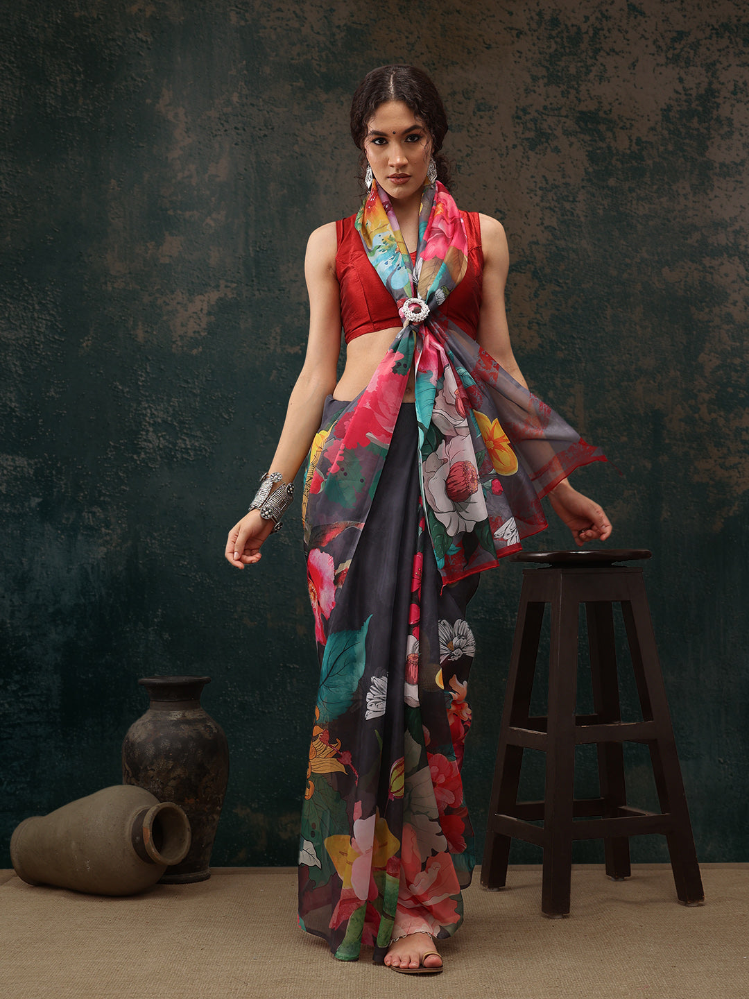 Gray polyester floral digital print saree with matching unstitched blouse.