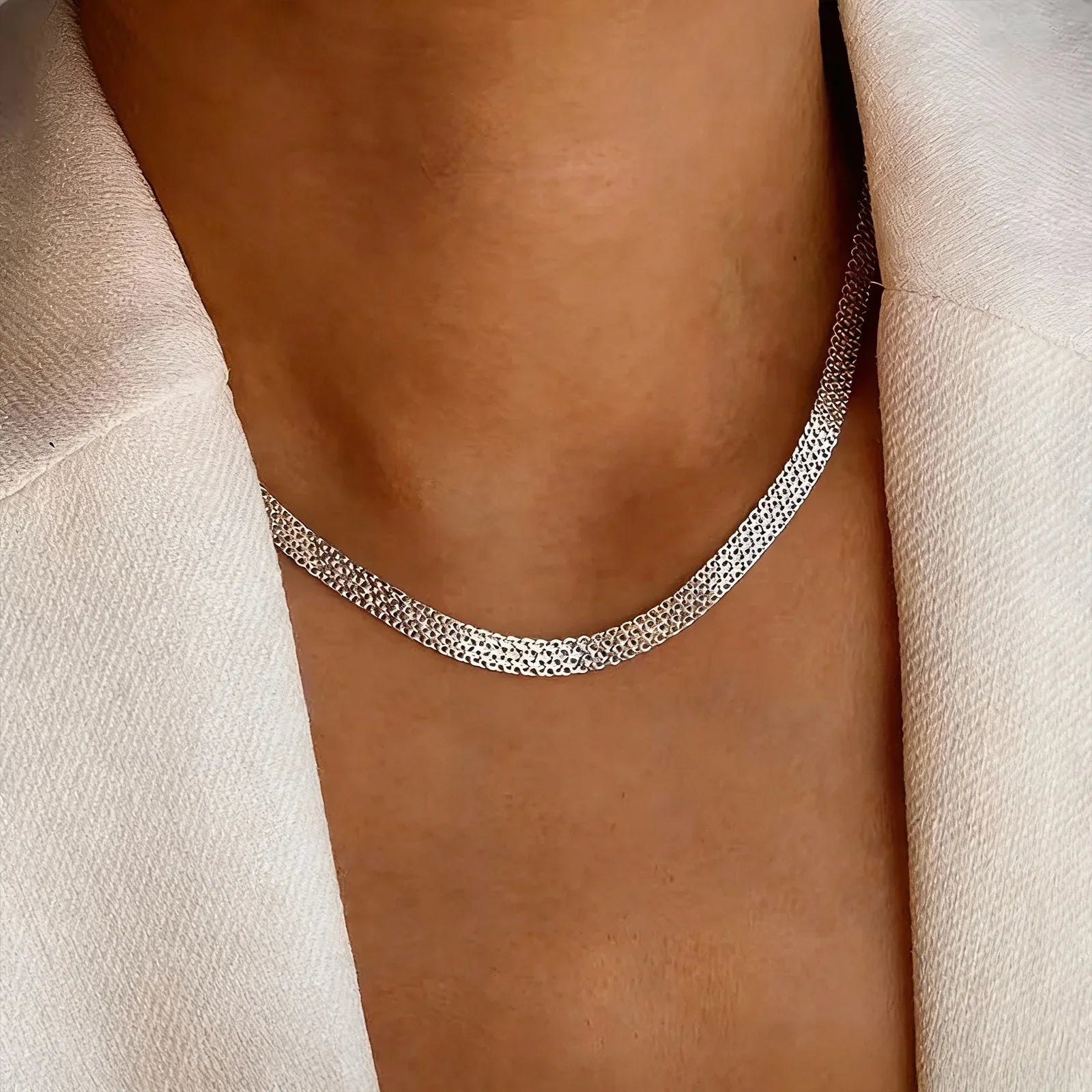 S925Silver European and American simple and unique woven hollow wide necklace ins trend mesh collarbone chain