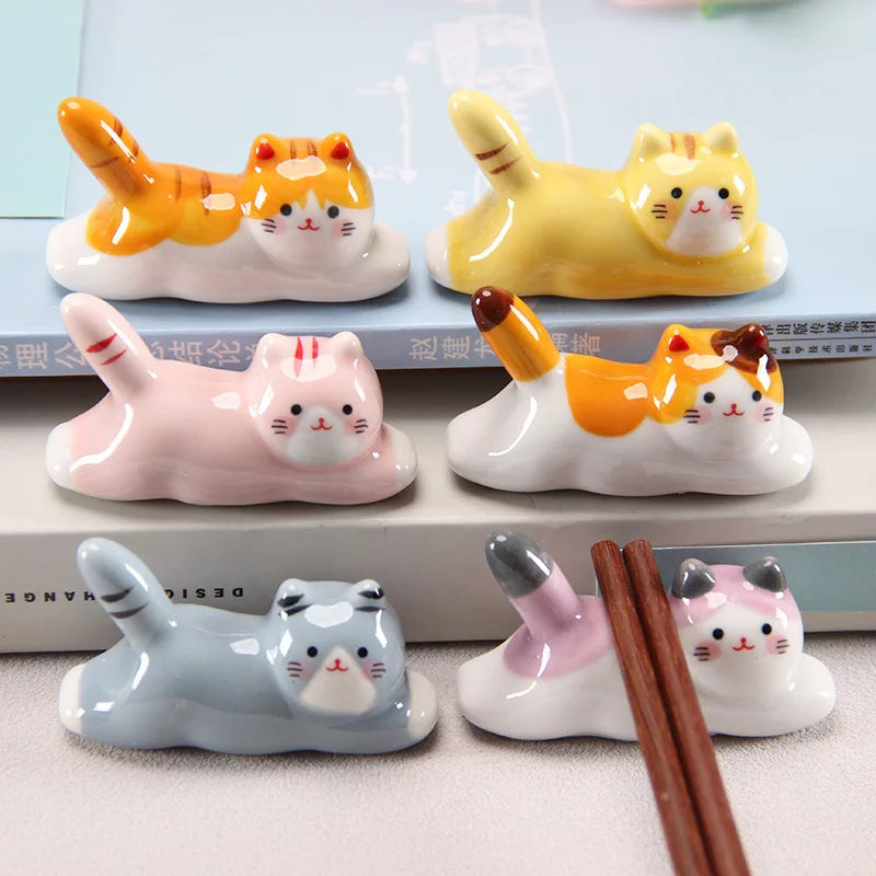 Japanese Style Underglaze Ceramic Cute Cat Chopstick Holder Tableware Restaurant Simple Oval Spoon Bracket Utensil for Kitchen