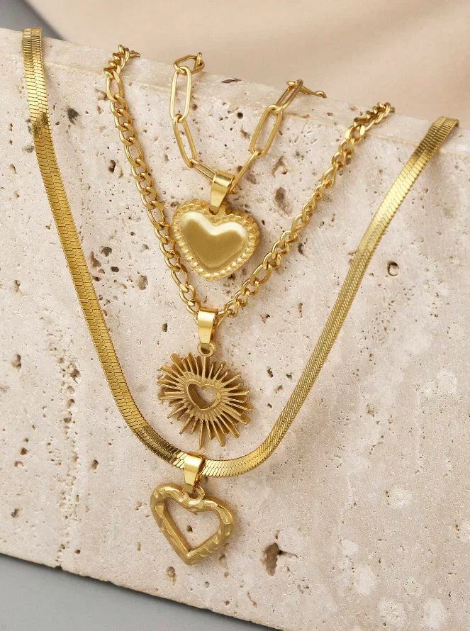 3 Pcs Fashion Bohemia Heart Pendant Chain Layered Necklace for Women Summer Beach Simple Copper Metal Necklace Jewelry Gift 2024