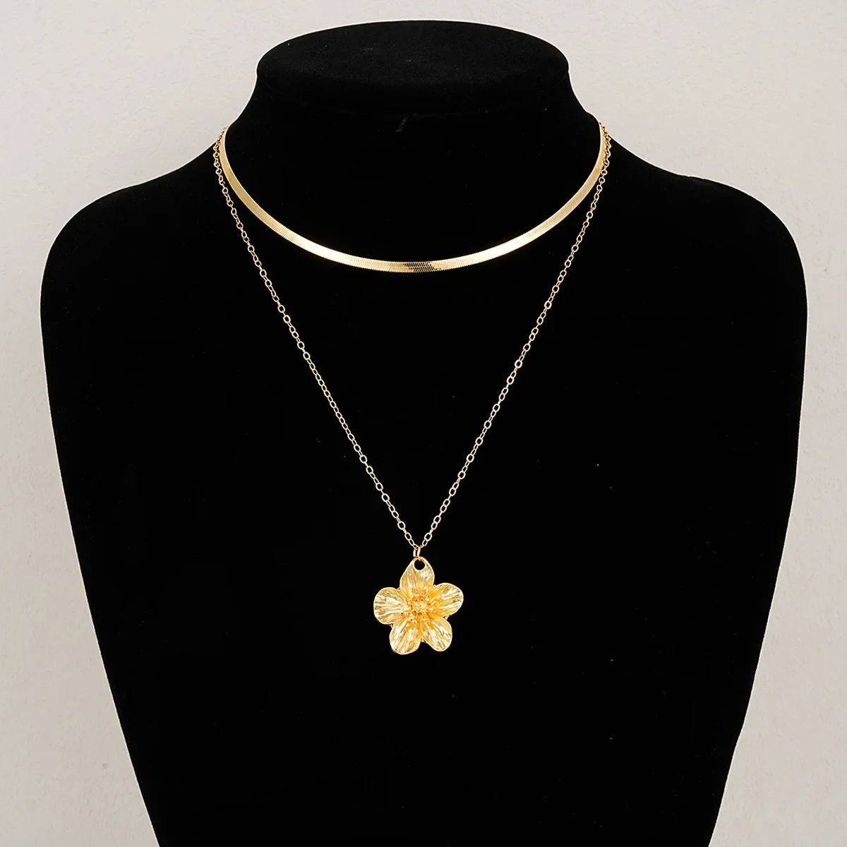 Stainless Steel Golden Flower Pendant Double layer Necklace Flat Snake Chain Lady New Waterproof Fashion Jewelry