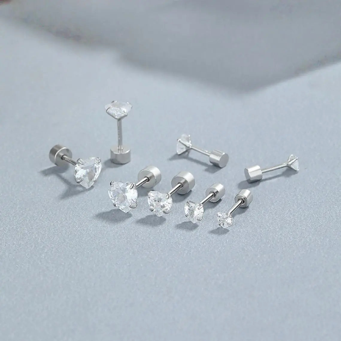 S925Silver Love zircon earrings for women, fashionable and simple ins, heart shaped earrings, personality and temperament