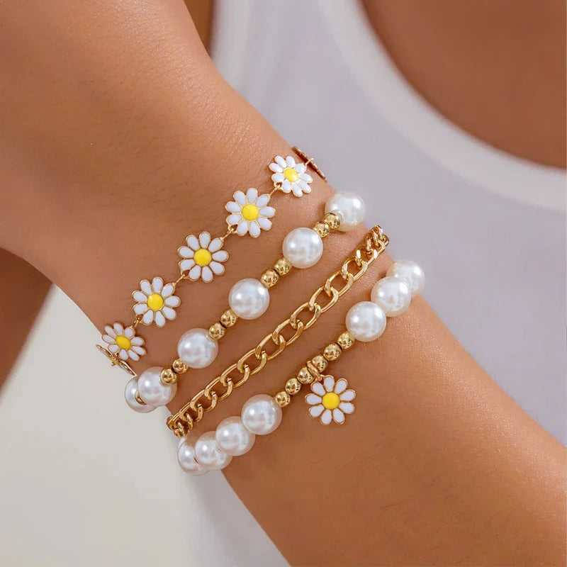 New 10 Pcs Vintage Bohemian Bracelet Set for Women Daisy Flower Pendant Beaded Star Heart Pearl Bangles 2024 Trendy Jewelry Gift