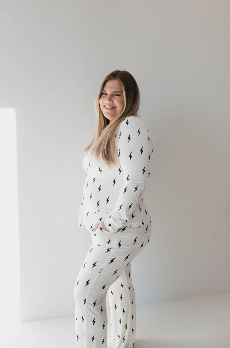 Women's Long Sleeve Bamboo Pajama Set in White & Black Lightning Bolt