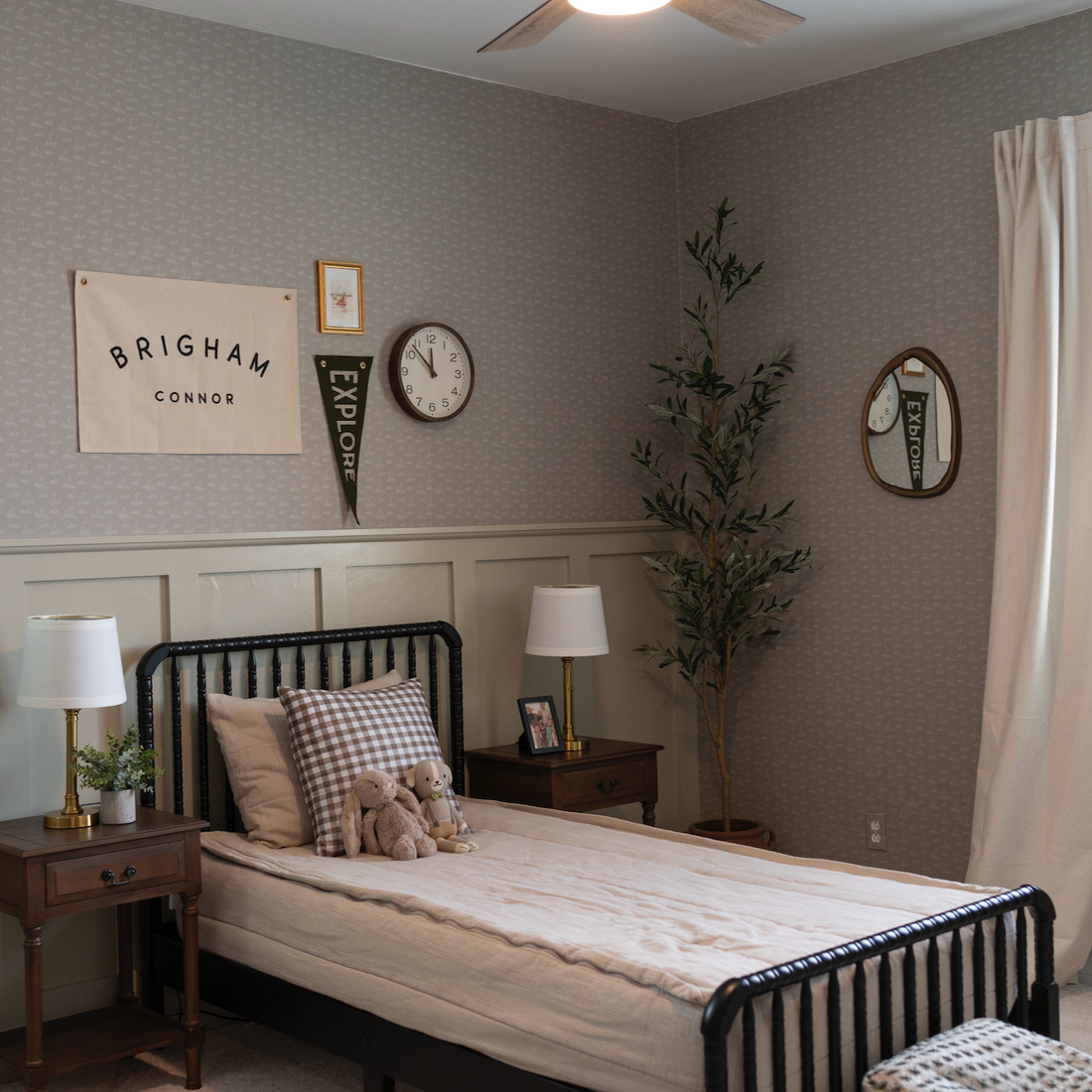 Conrad Removable Wallpaper in Blue and White Coastal Style