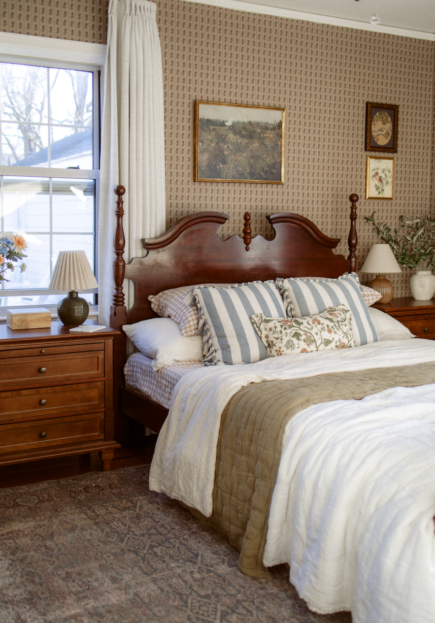 Poet Traditional Removable Wallpaper - Beige & Taupe