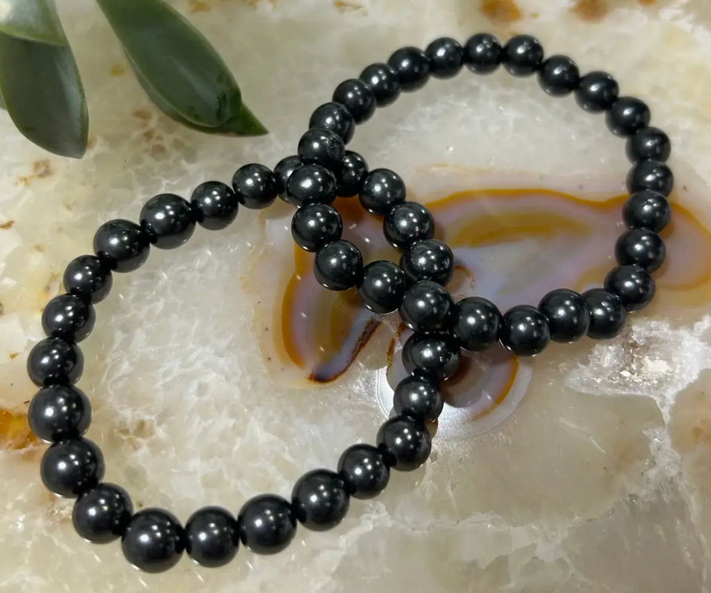 Reiki Infused Natural Shungite Bead Bracelet – 8mm Beads (Small and Medium Wrists)