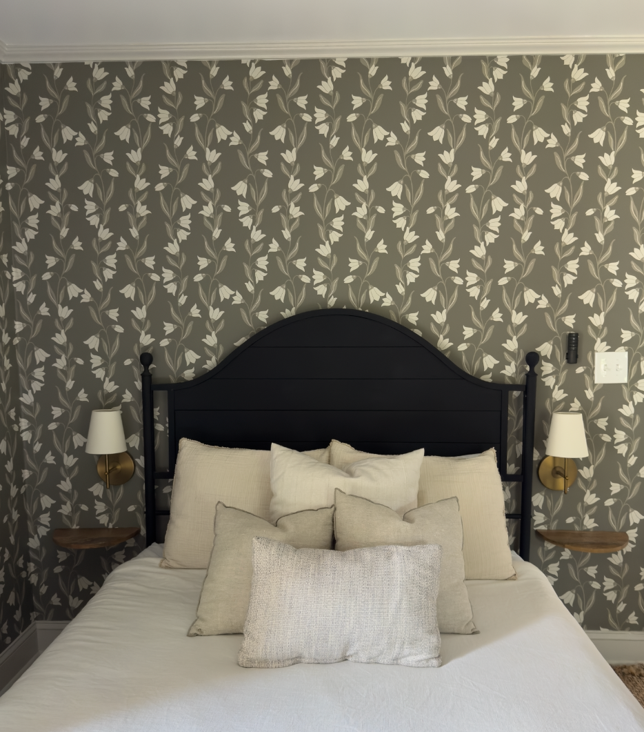 Agatha Floral Botanical Wallpaper - Sage-Green & Off-White