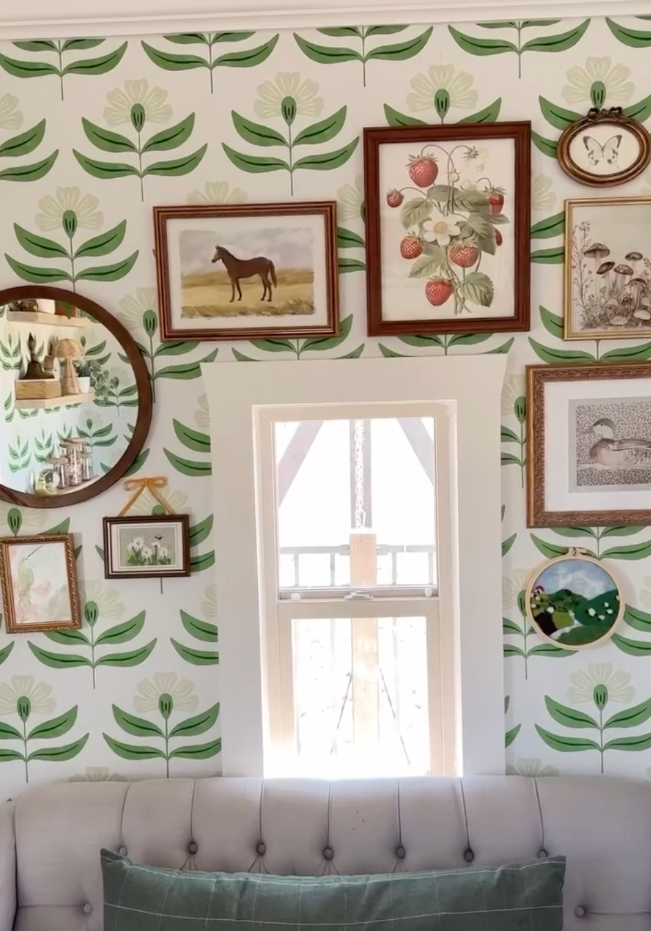 Viv Botanical Wallpaper: Scandi-Boho Floral Wall Art