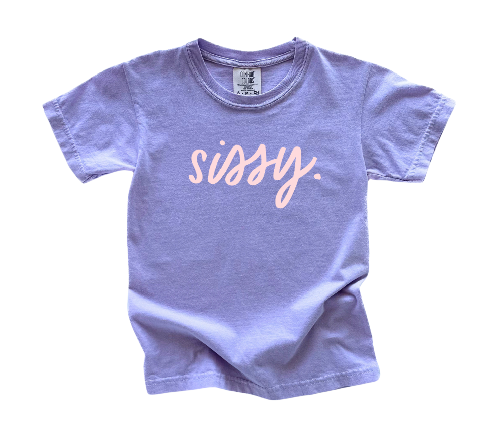 Sissy garment dyed ringspun cotton t-shirt with eco-friendly screen print
