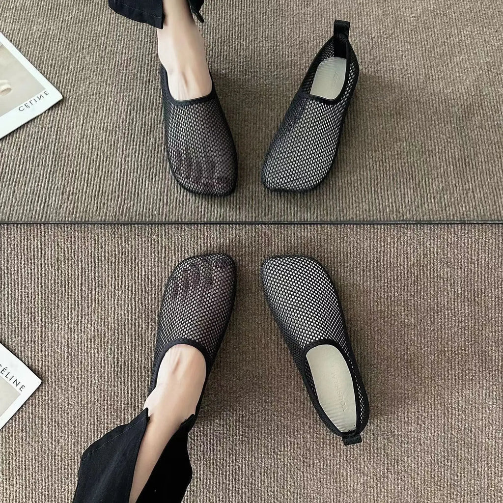 Women's Casual Mesh Slip-On Sandals in Black and White - Image 3