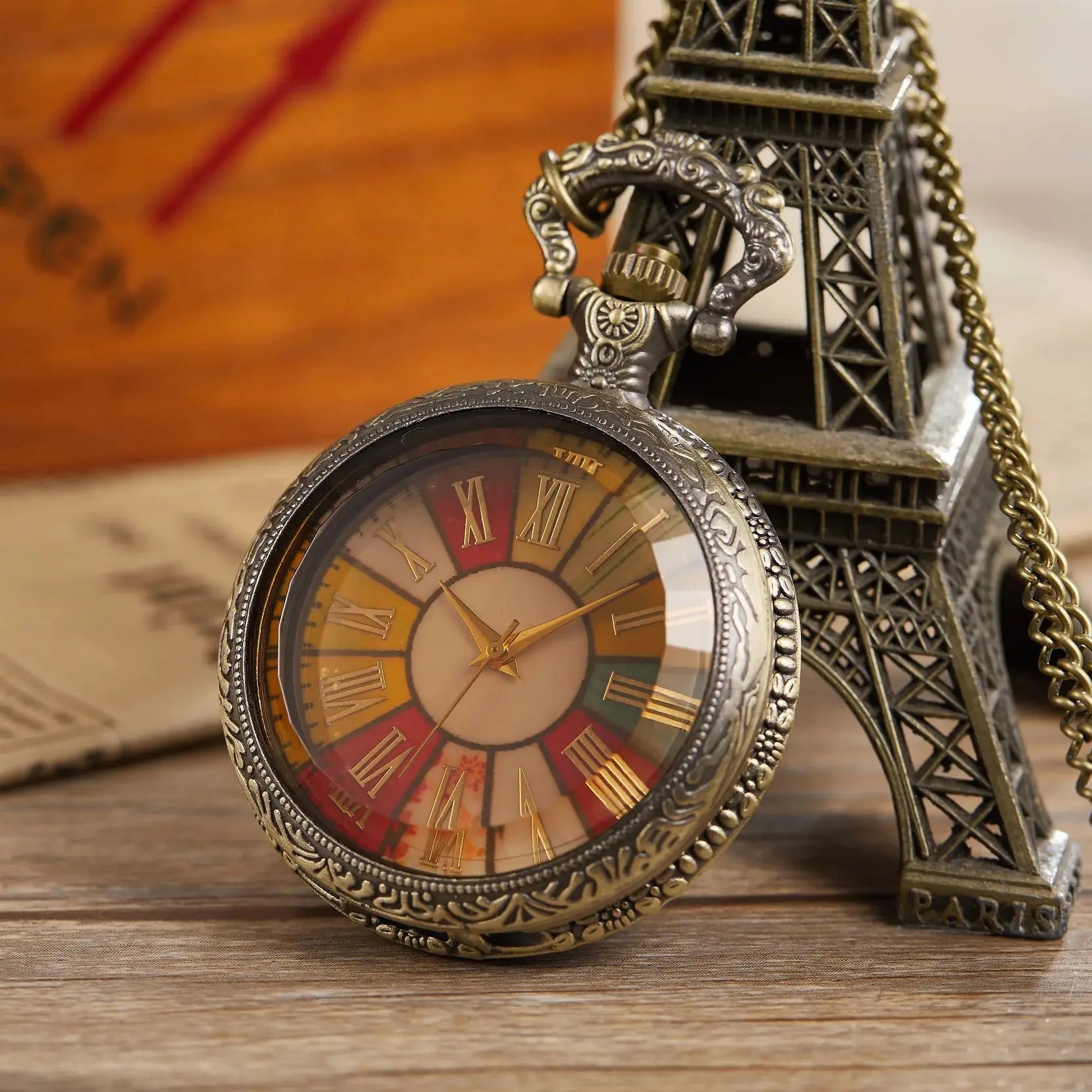 Vintage Classic Quartz Pocket Watch Exquisite Carved Roman Numeral Chain Pendant Men Women Pocket Watches reloj de bolsillo