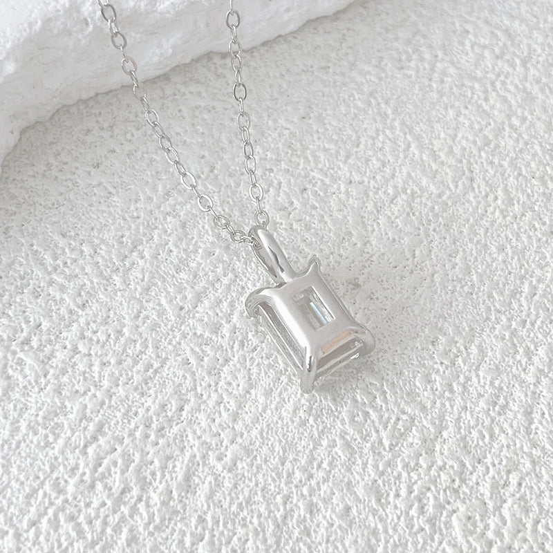 NeeTim 1ct 2ct  3ct 4ct Emerald Cut Moissanite Pendant Necklace for Women S925 Silver with White Gold Plated Necklaces Chain