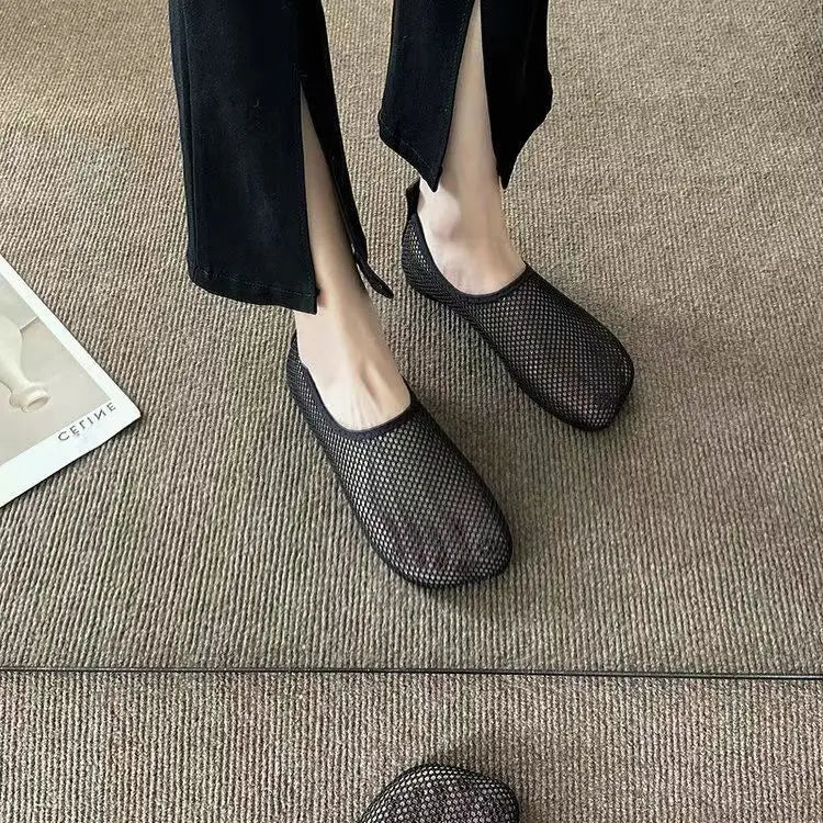 Women's Casual Mesh Slip-On Sandals in Black and White - Image 7