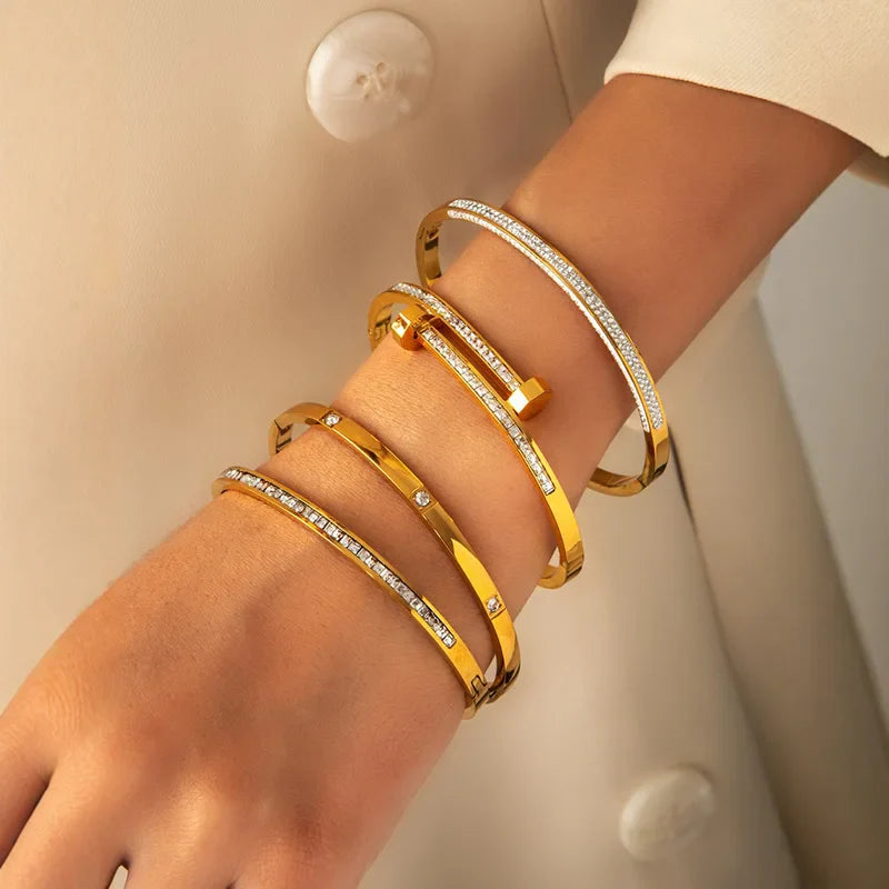 Fashionable Minimalist Nail Bracelet With Starry Sky Diamond Inlay Colorfast Versatile Stainless Steel Bracelet