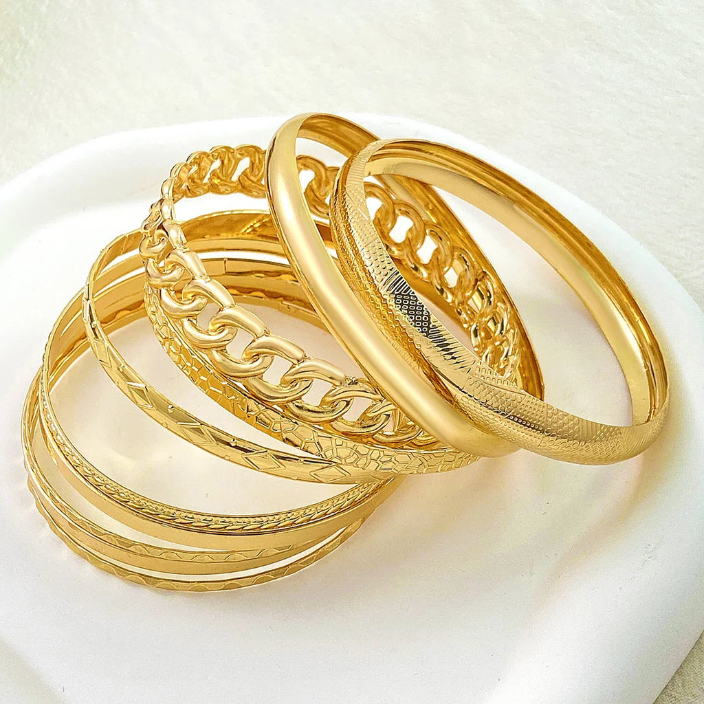 Ten Piece Set Of Stylish Bohemian Folk Retro Wide-Face Gold And Silver Color Wedding Banquet Bracelet Jewelry