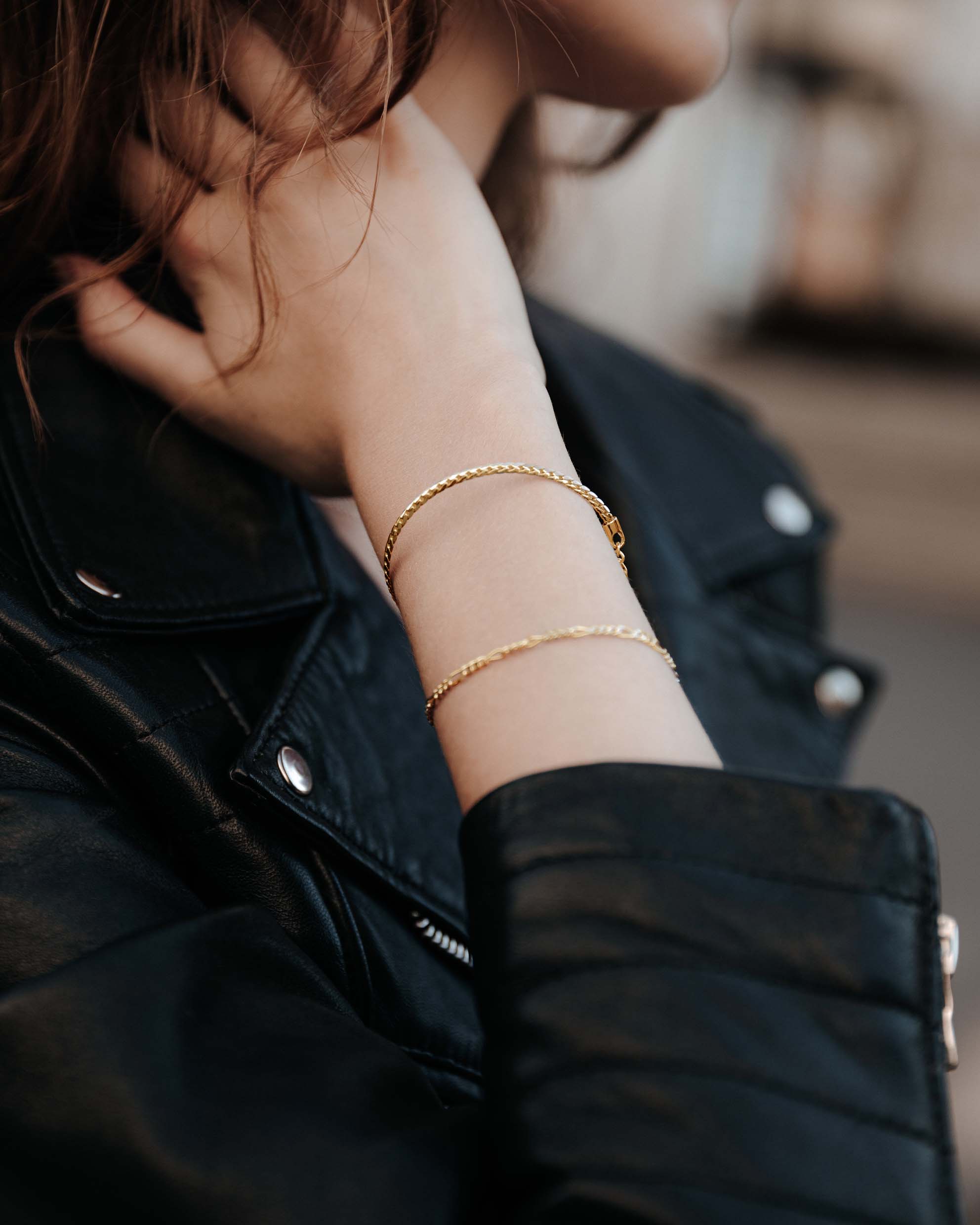 Serpentine Chain Jewelry Set in Gold Finish