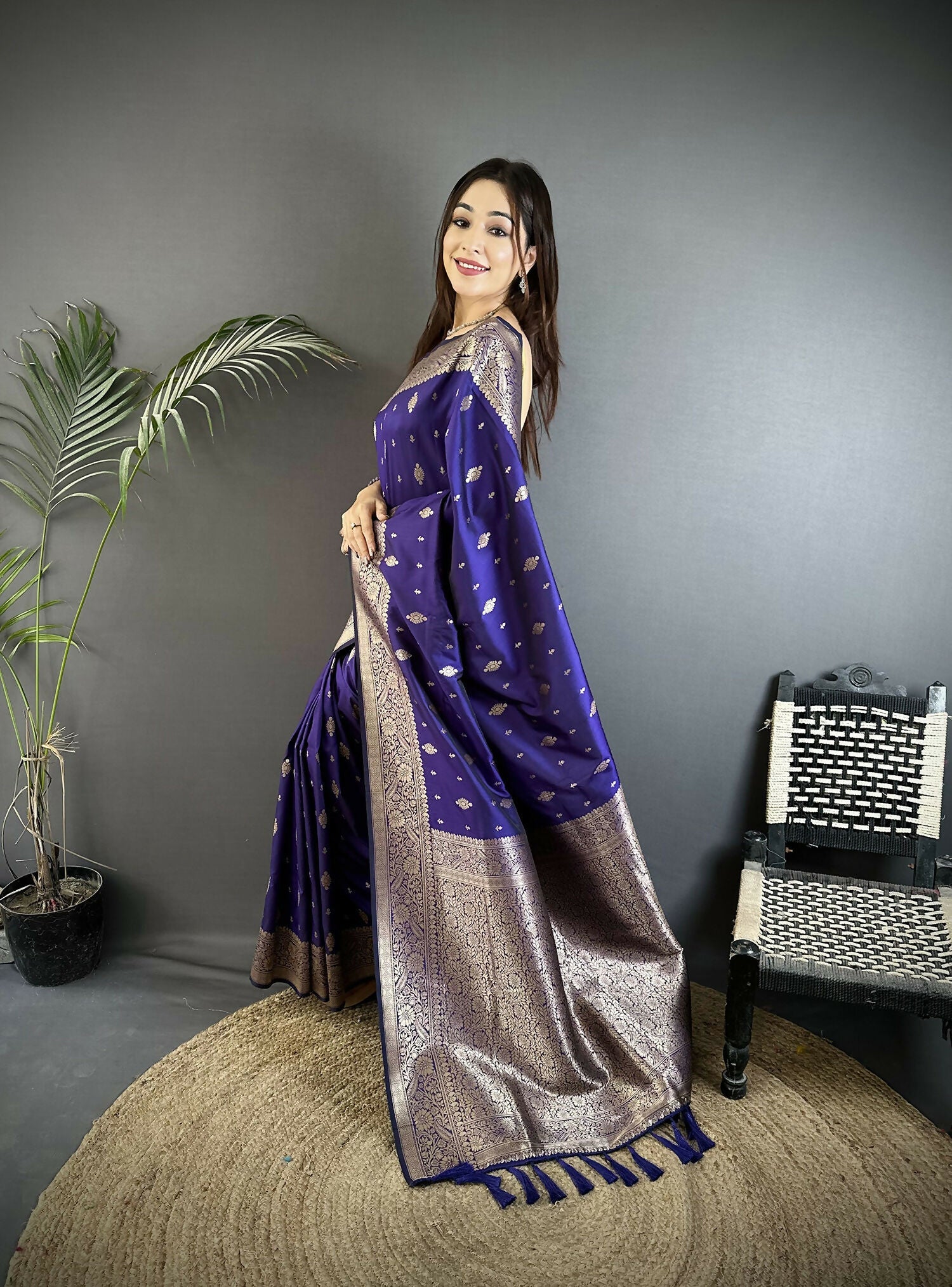 Royal Blue Banarasi Silk Saree with Zari Weaving Motifs