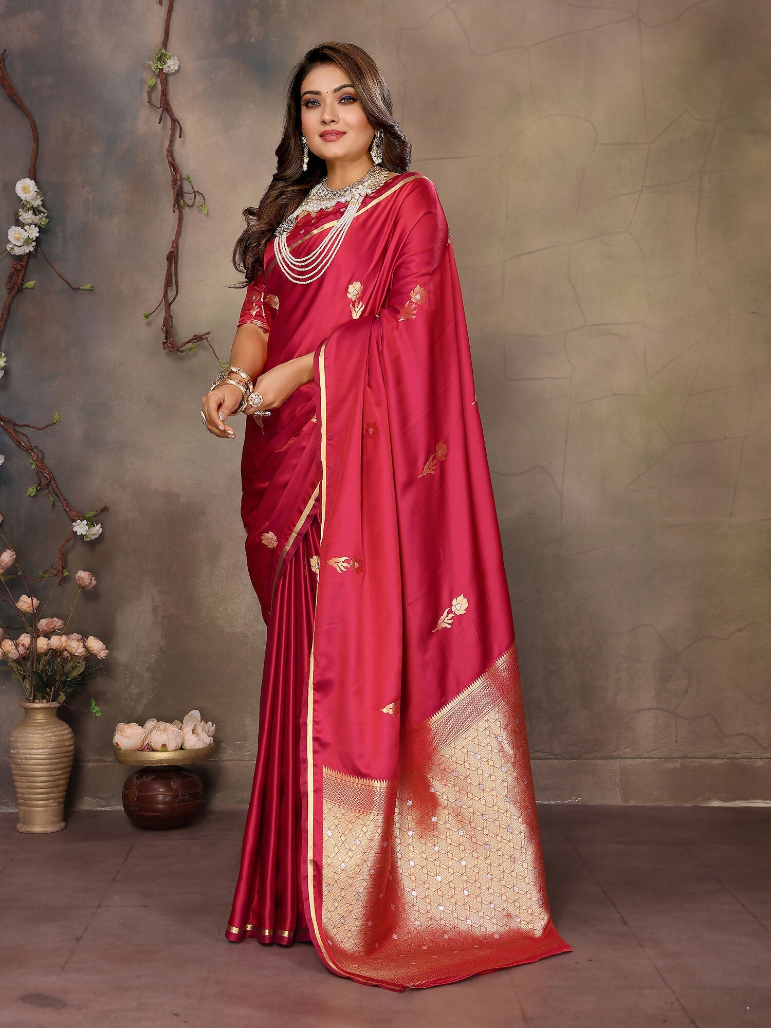Red Floral and Botanical Motif Satin Silk Banarasi Saree