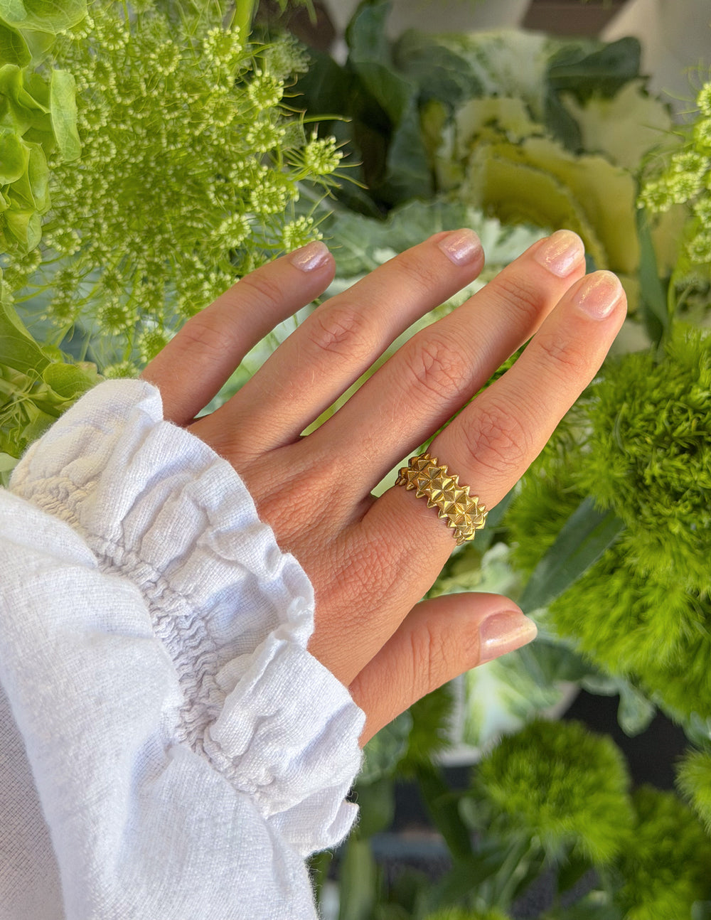 Shield of Faith Wide Band Ring in Gold - Modern Geometric Jewelry