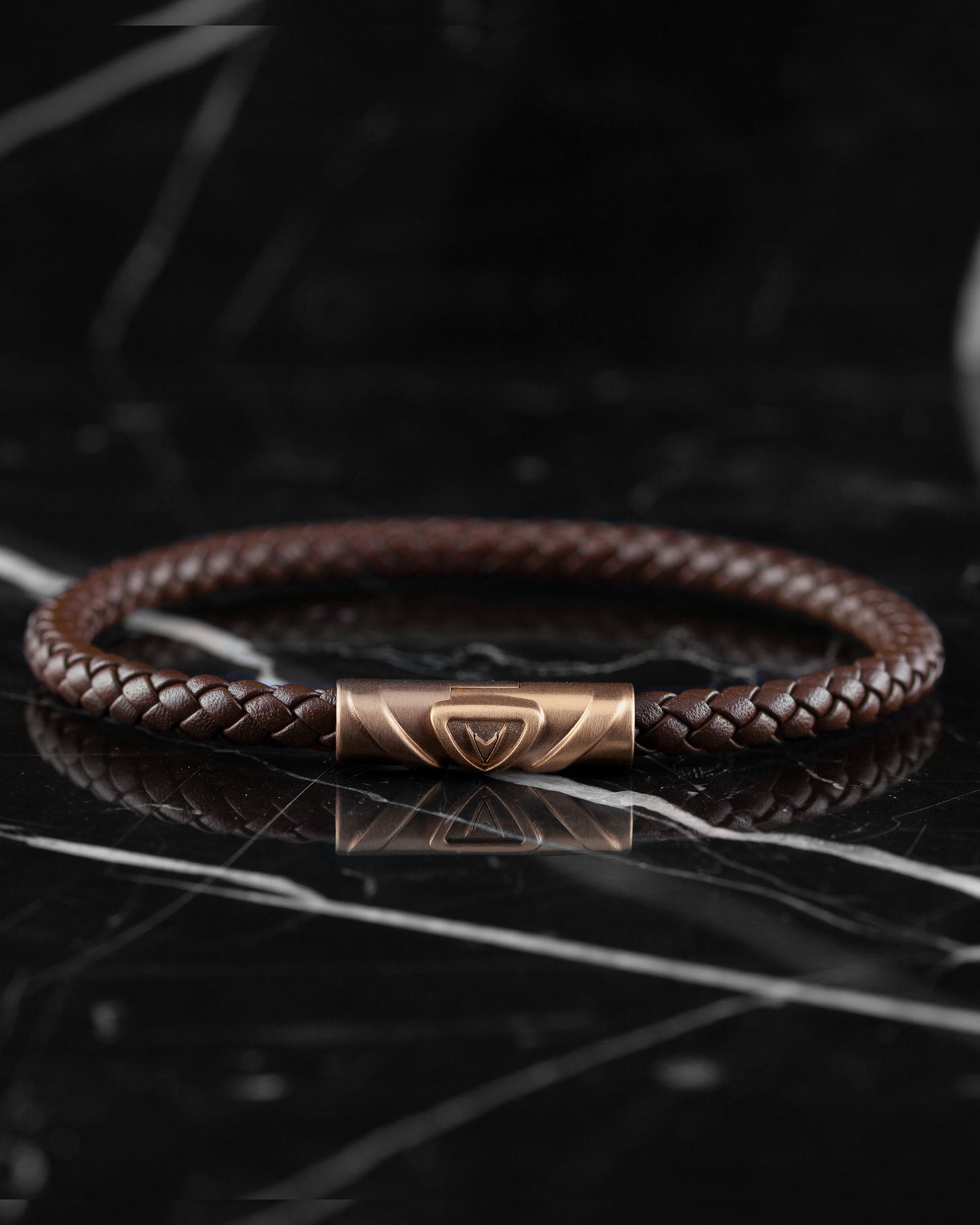 The Delta Single Leather Bracelet in Mocha and Rose Gold