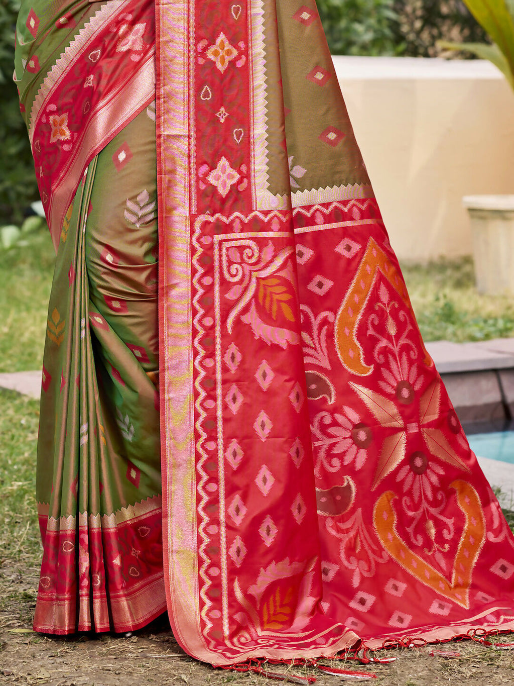 Mehndi Pochampally Silk Saree with Matching Silk Blouse