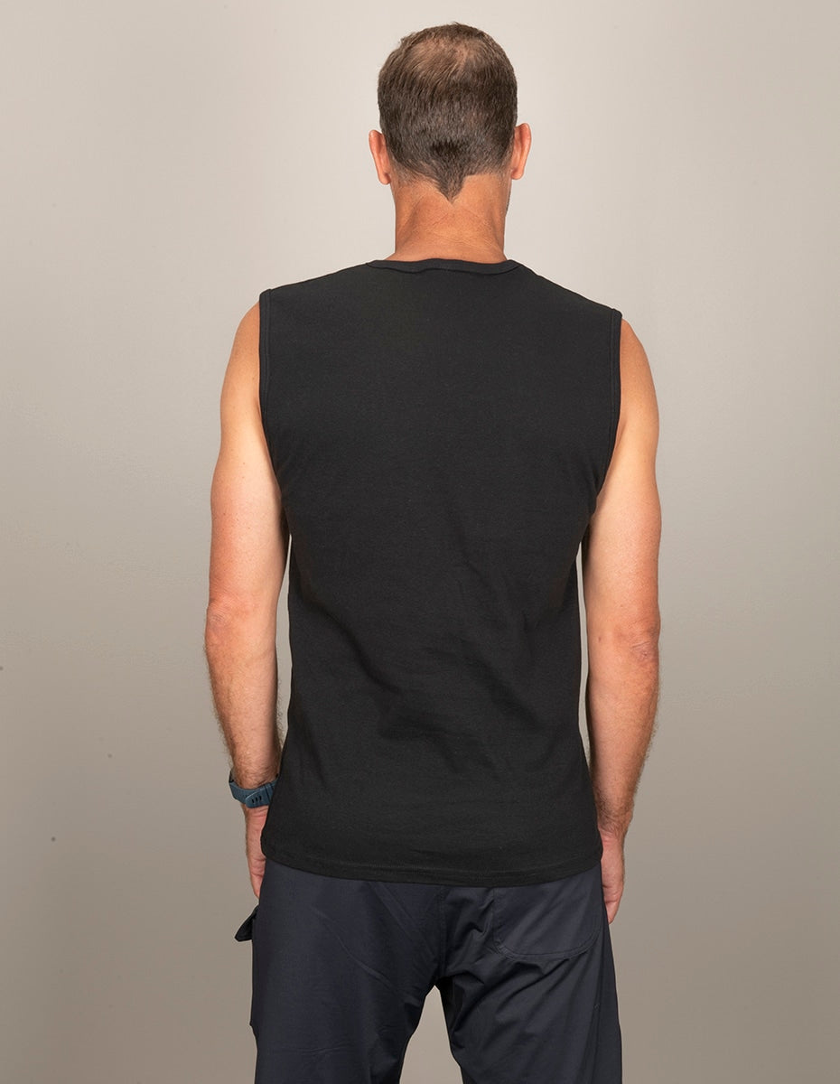 Men's Black Ribbed Muscle Tank Top for Athletic Training - Image 3