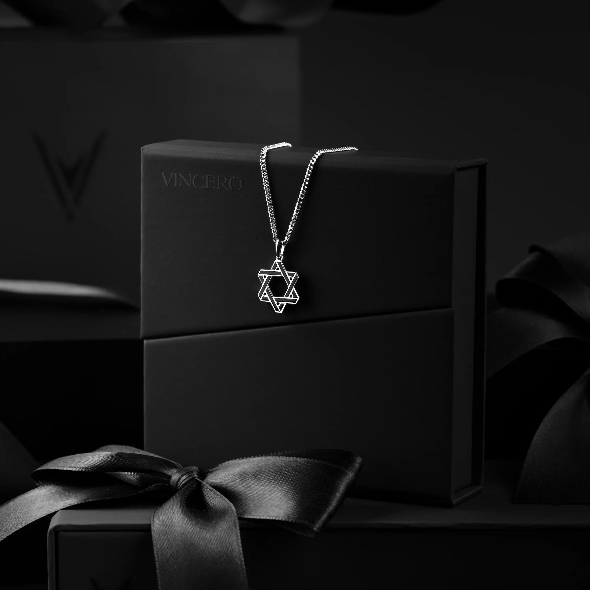 Star of David Pendant Necklace in 925 Sterling Silver Black Onyx