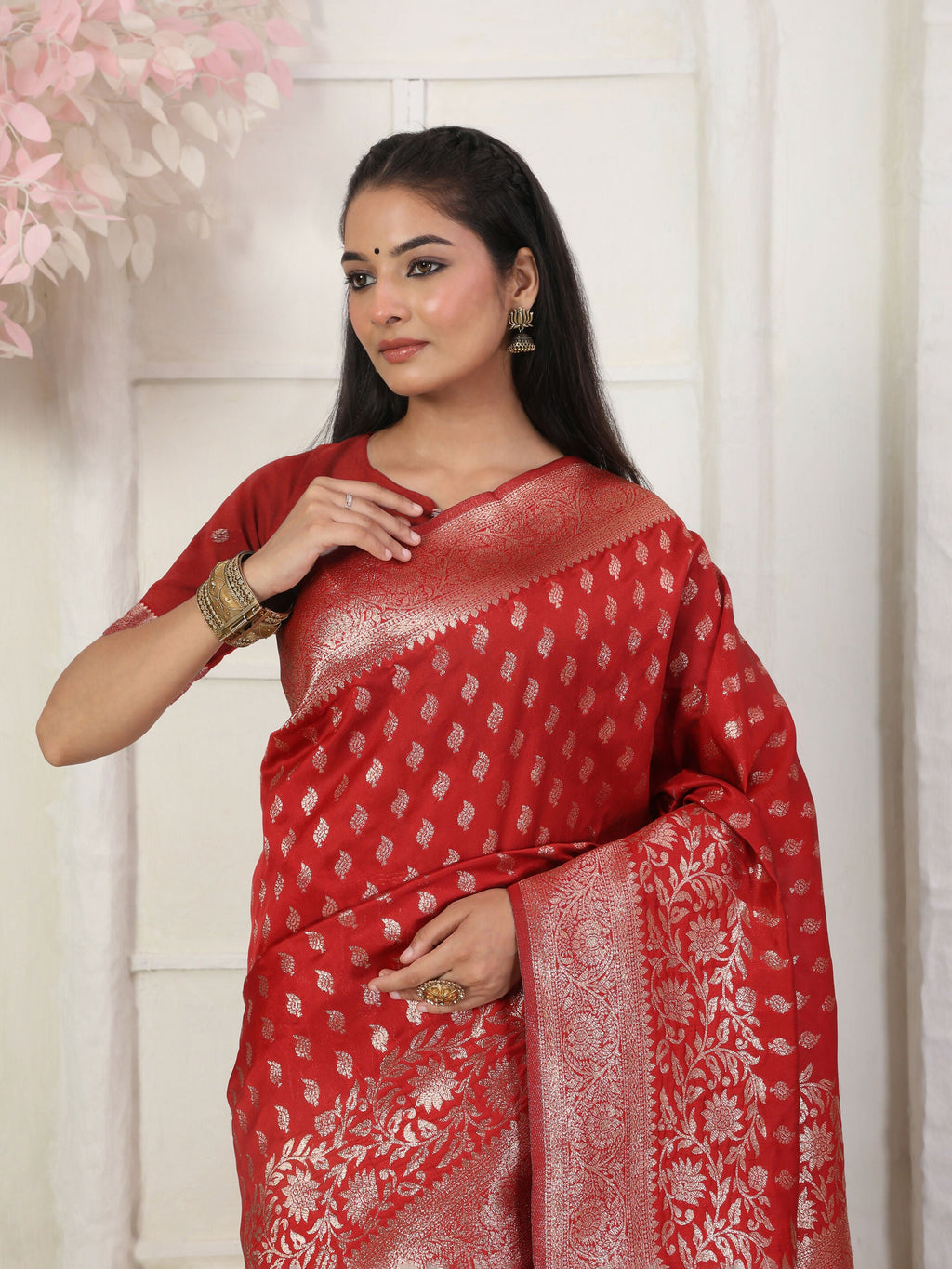 Classic Red Lichi Silk Saree with Matching Blouse Piece