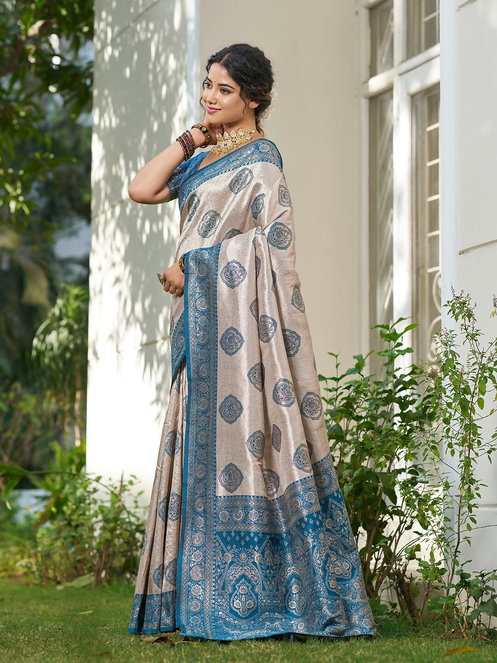 Cream and Blue Silk Blend Saree with Matching Blouse