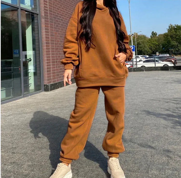 Women's Cozy Plush Hooded Sweatshirt and Joggers Loungewear Set - Image 8