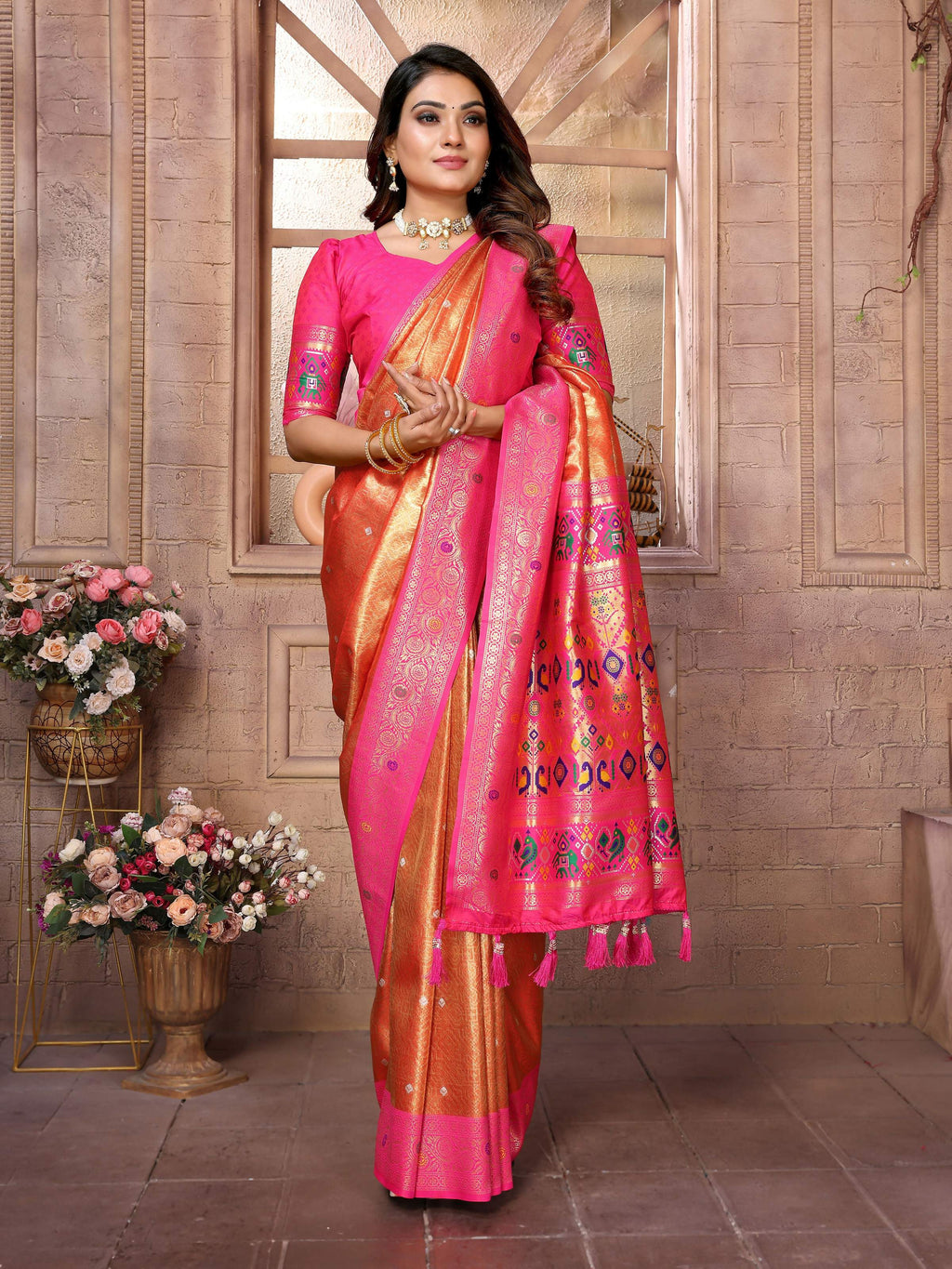 Gold Banarasi Tissue Silk Weaving Saree