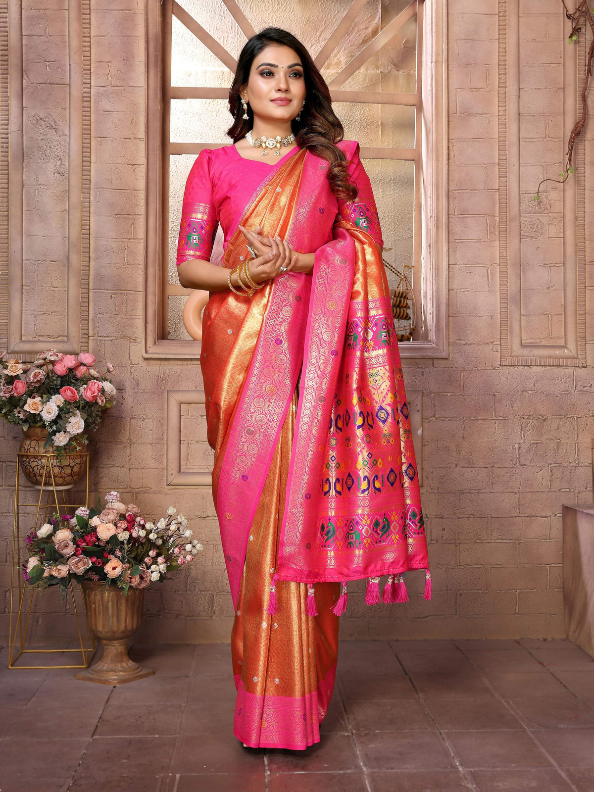 Gold Banarasi Tissue Silk Weaving Saree