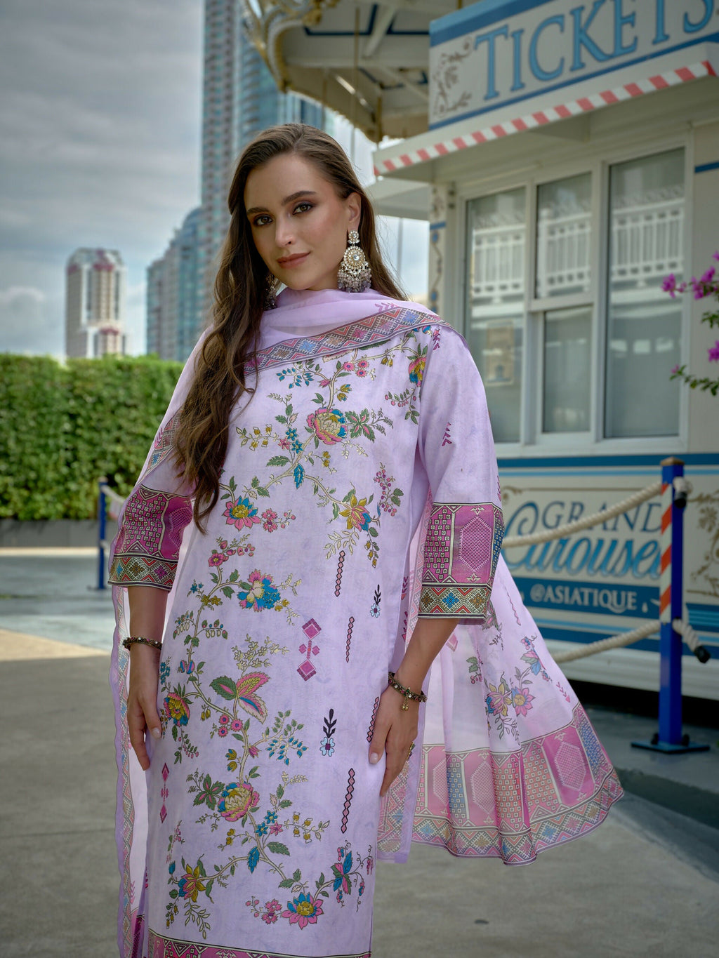 Purple Linen Kurta Set with Digital Print and Foil Accents