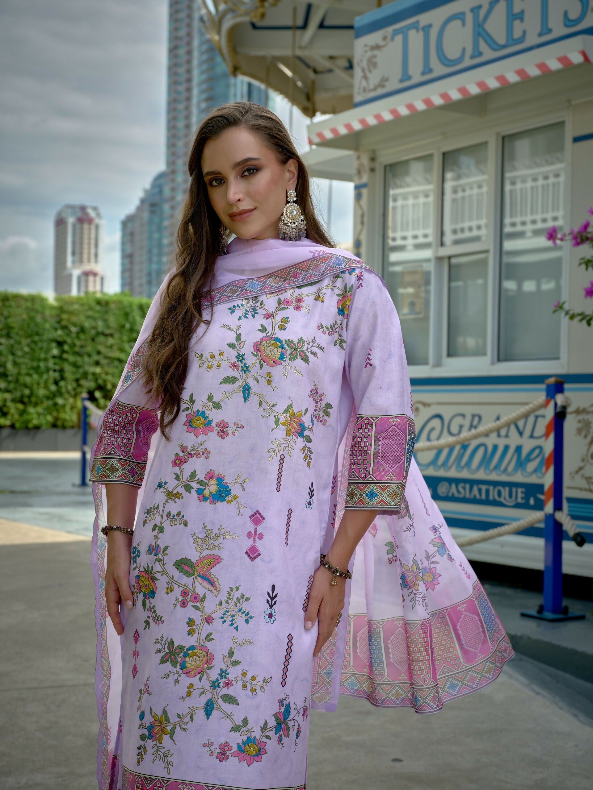 Purple Linen Kurta Set with Digital Print and Foil Accents