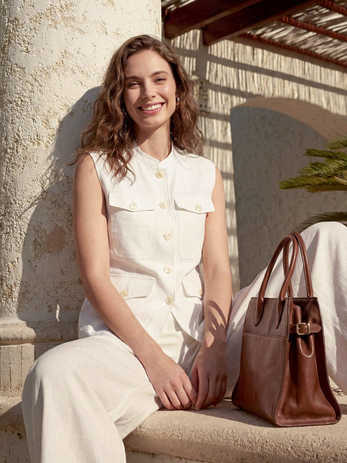 100% Linen Four-Pocket Tailored Sleeveless Vest COSIMA
