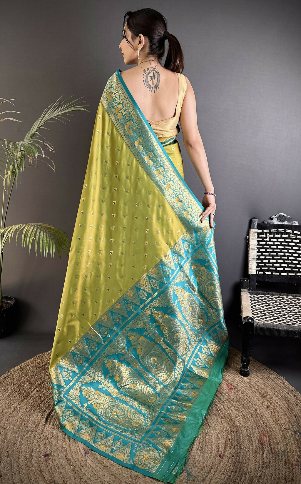 Pista Green Soft Silk Banarasi Saree with Intricate Motifs