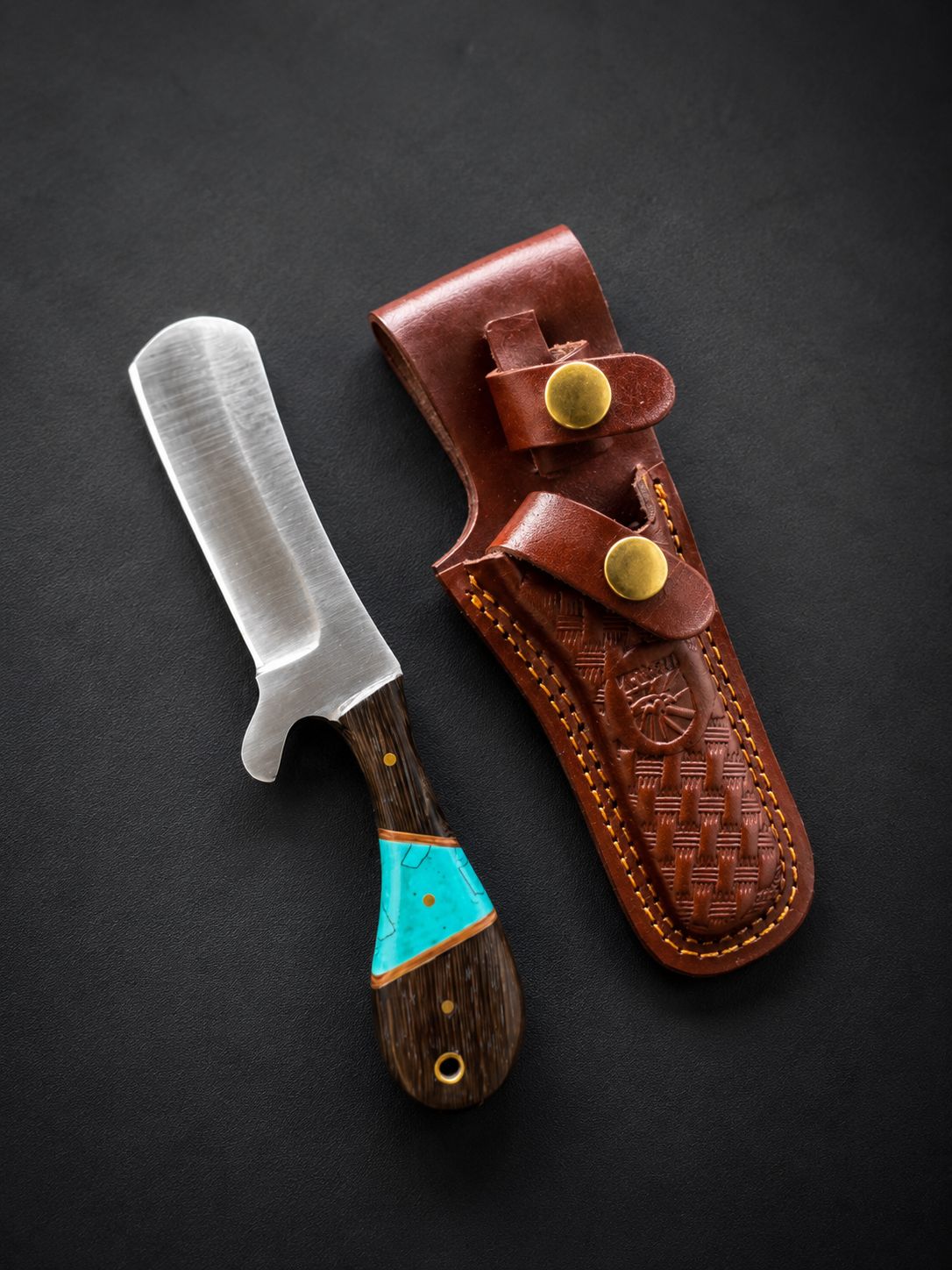 Titan Malachite Range Bull Cowboy Cutter with sheepfoot high carbon steel blade and Wenge/Malachite handle in leather sheath