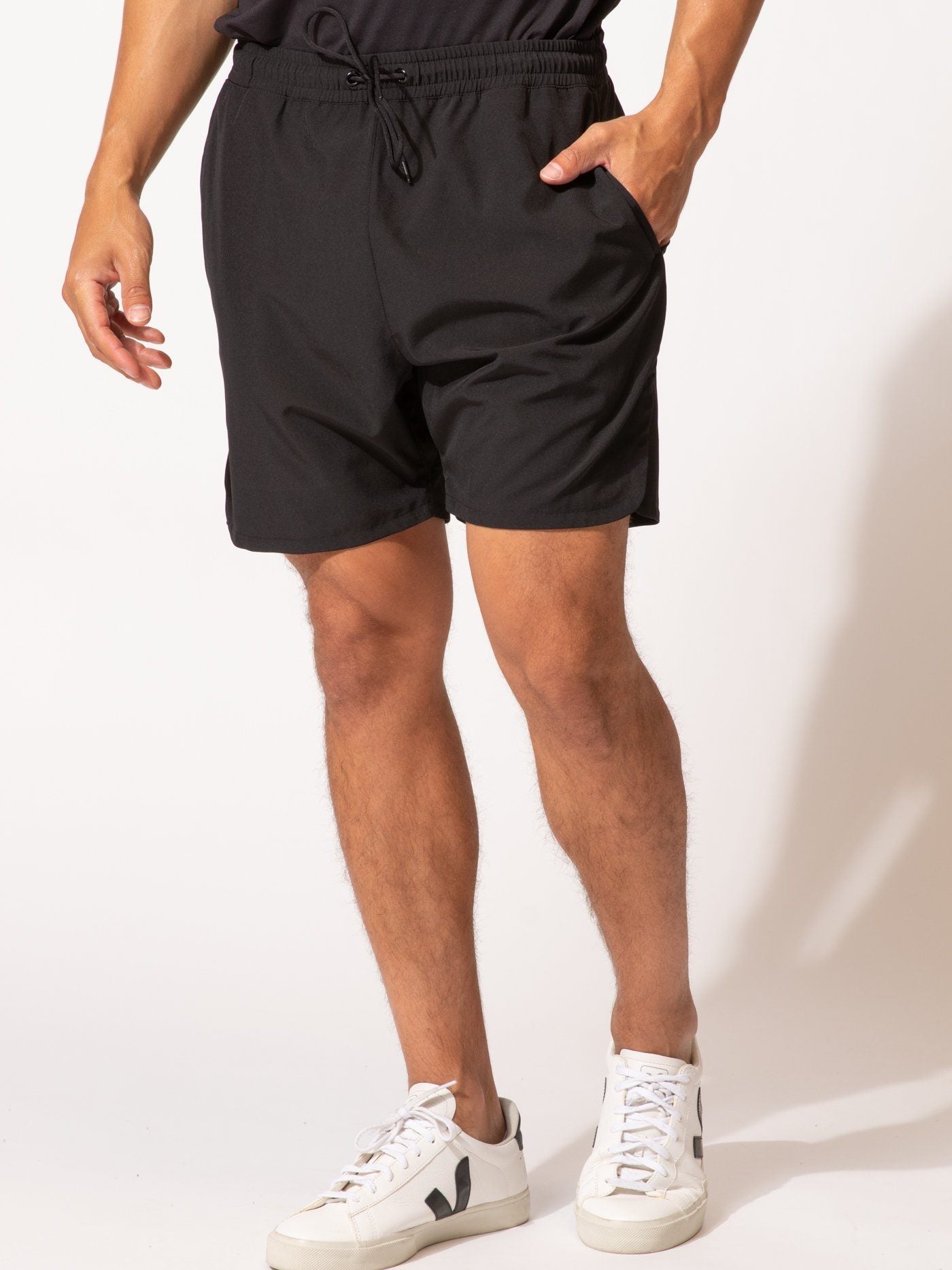 Men's black 6-inch ReActive athletic training shorts made from polyester.