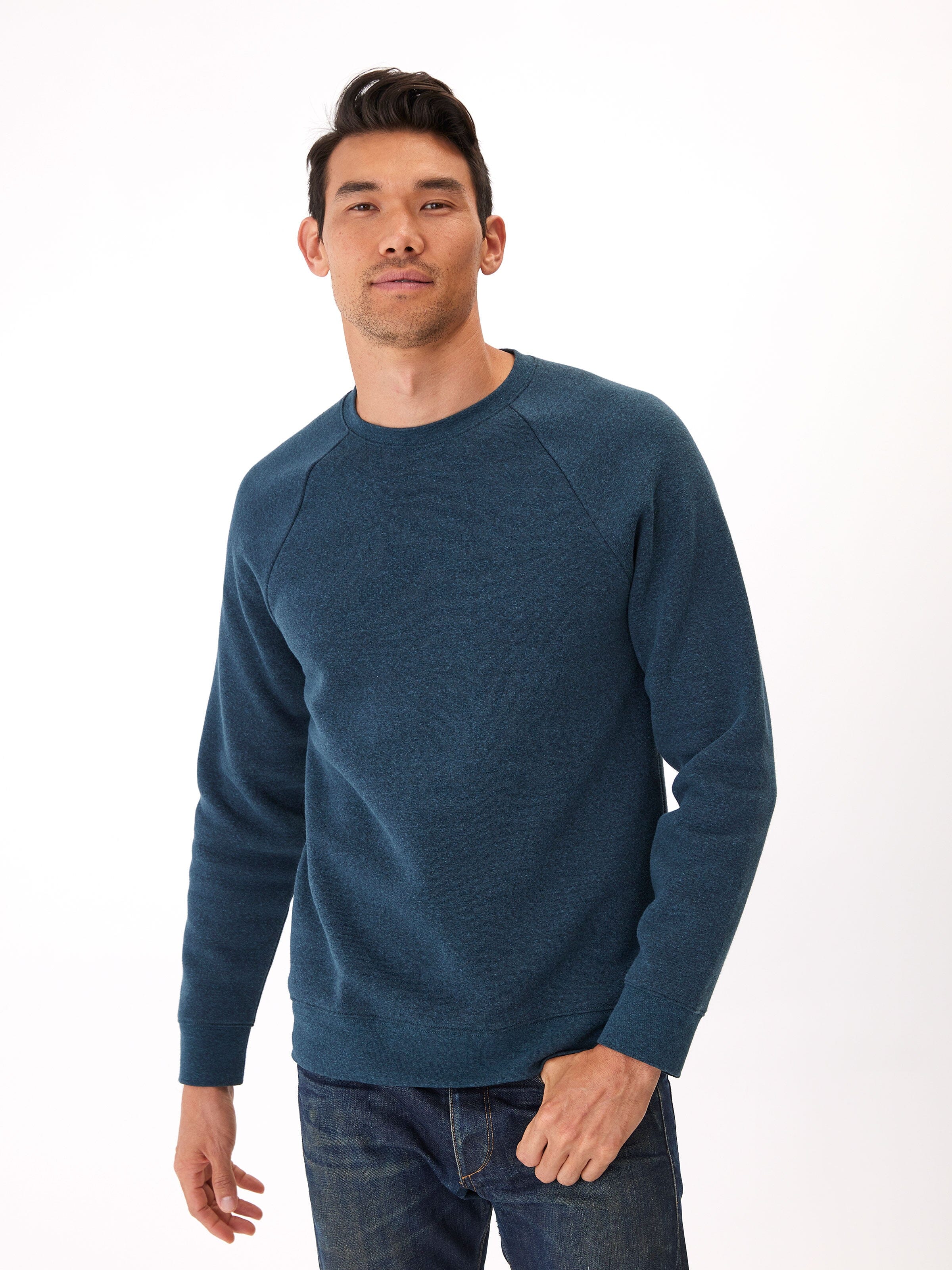 Men's long sleeve raglan sweatshirt in navy blue knit fabric