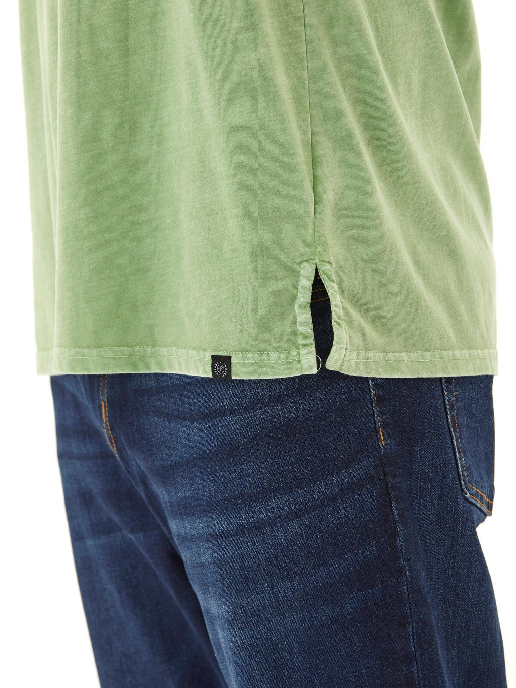 Skipper Mineral Wash Tee in Green