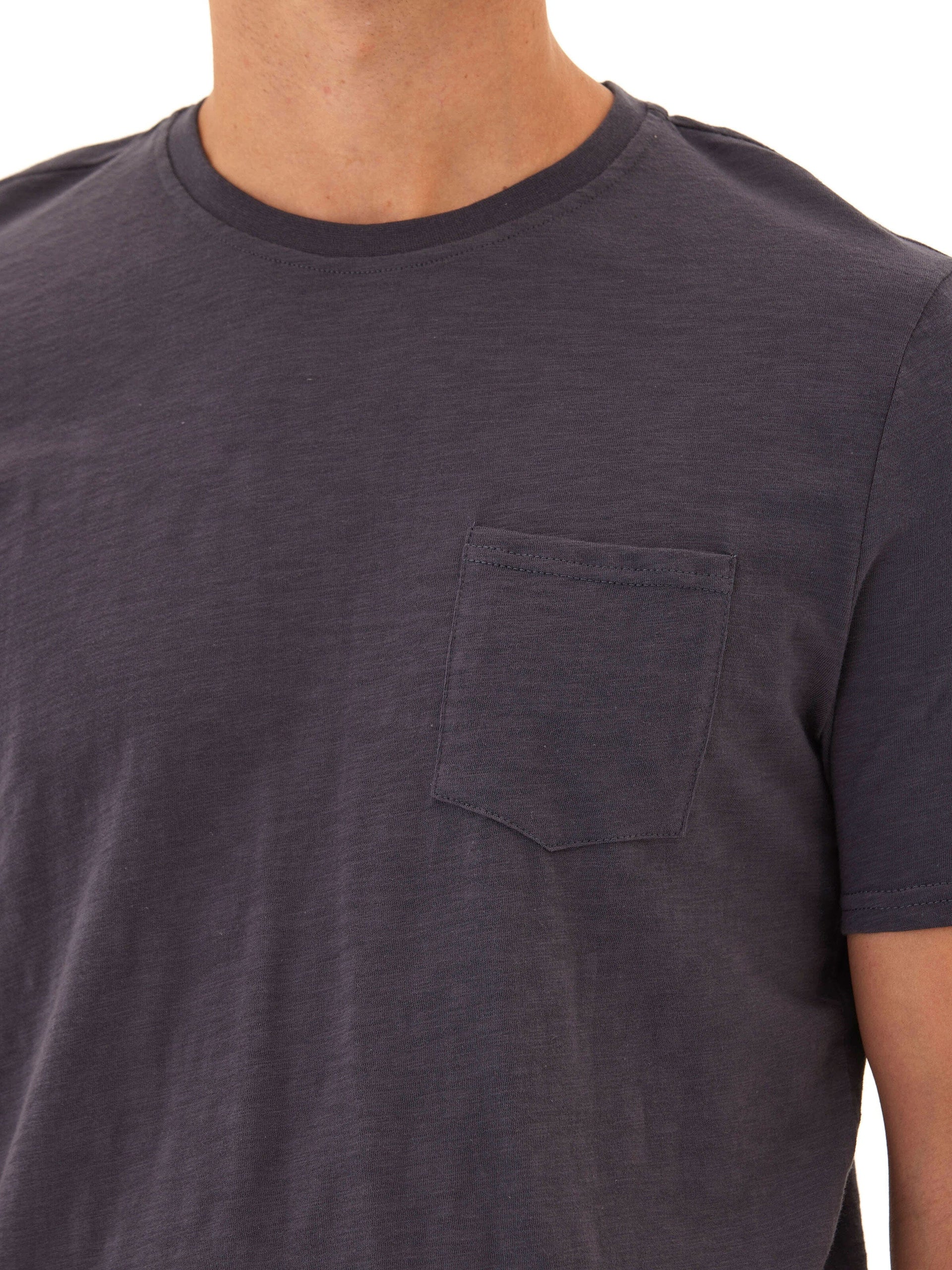 Men's Slub Jersey Crew Neck Pocket Tee in Charcoal Grey