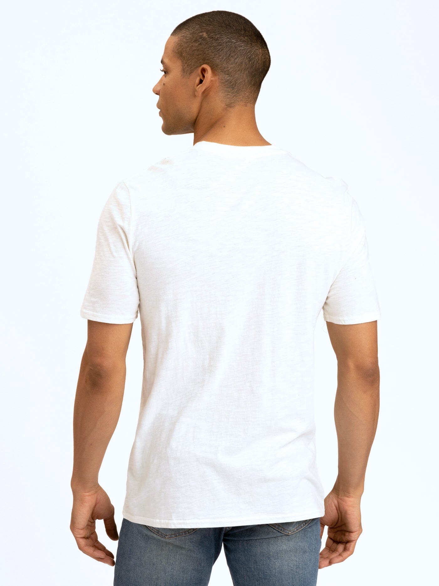 Men's Organic Cotton Slub Jersey V-Neck Tee in Crisp White