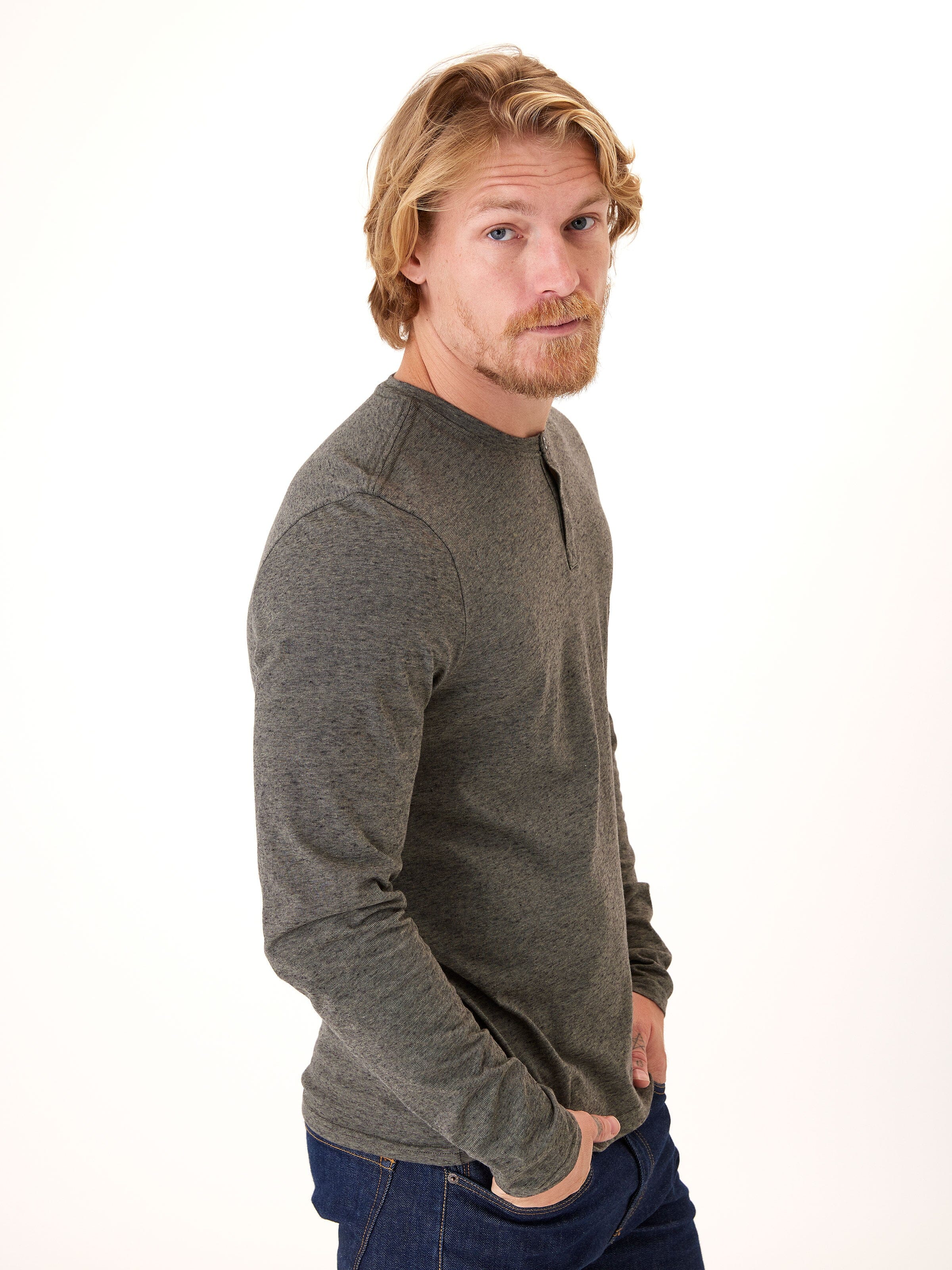 Braeden Long Sleeve Triblend Henley in Black Fleck